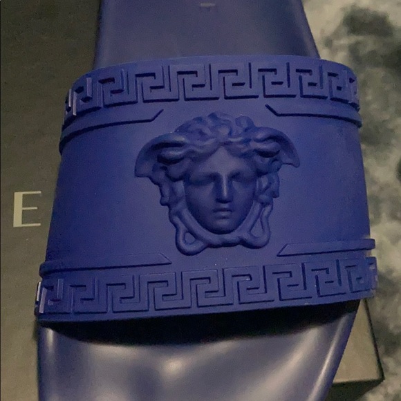 Versace slides